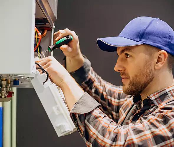 Expert Plumber for Tankless Water Heater Maintenance in Miller Place, NY: Schedule Professional Maintenance Services with Us